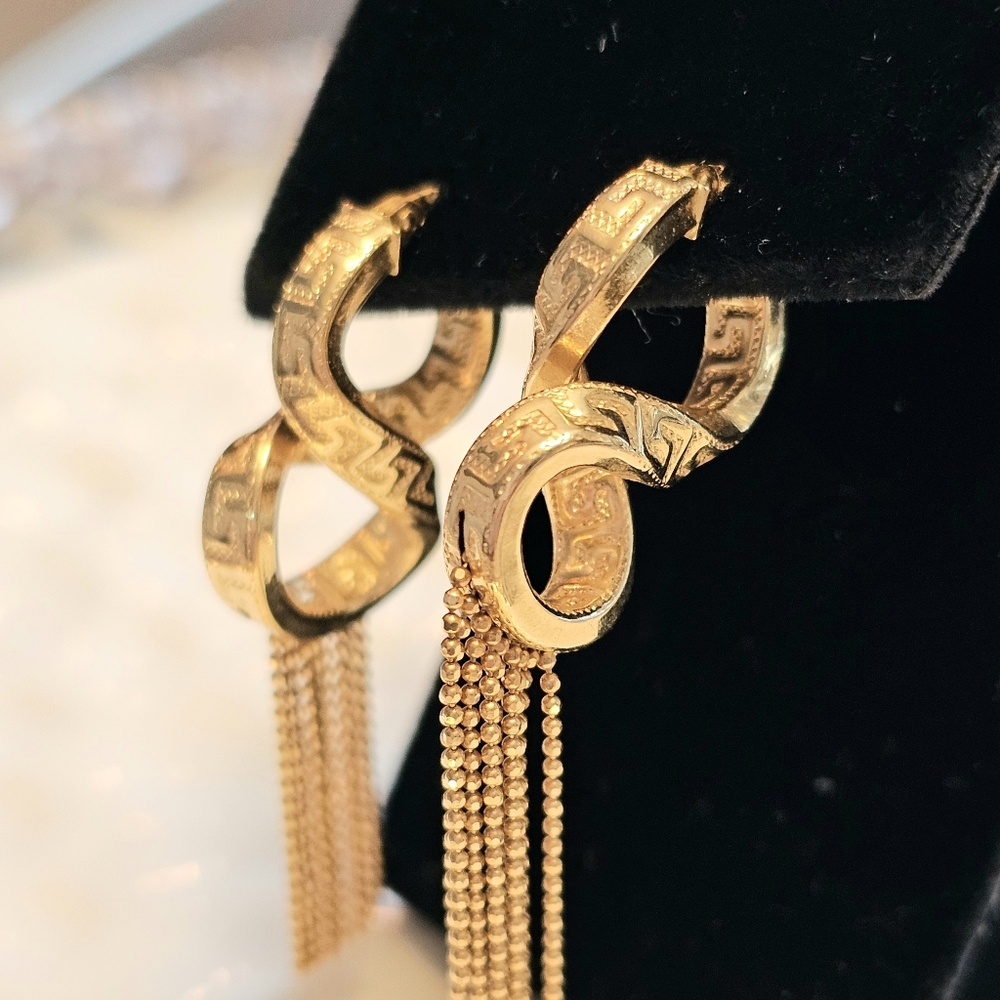 Elegant 18k Gold Chain Dangle Earrings - Picture 3 of 3